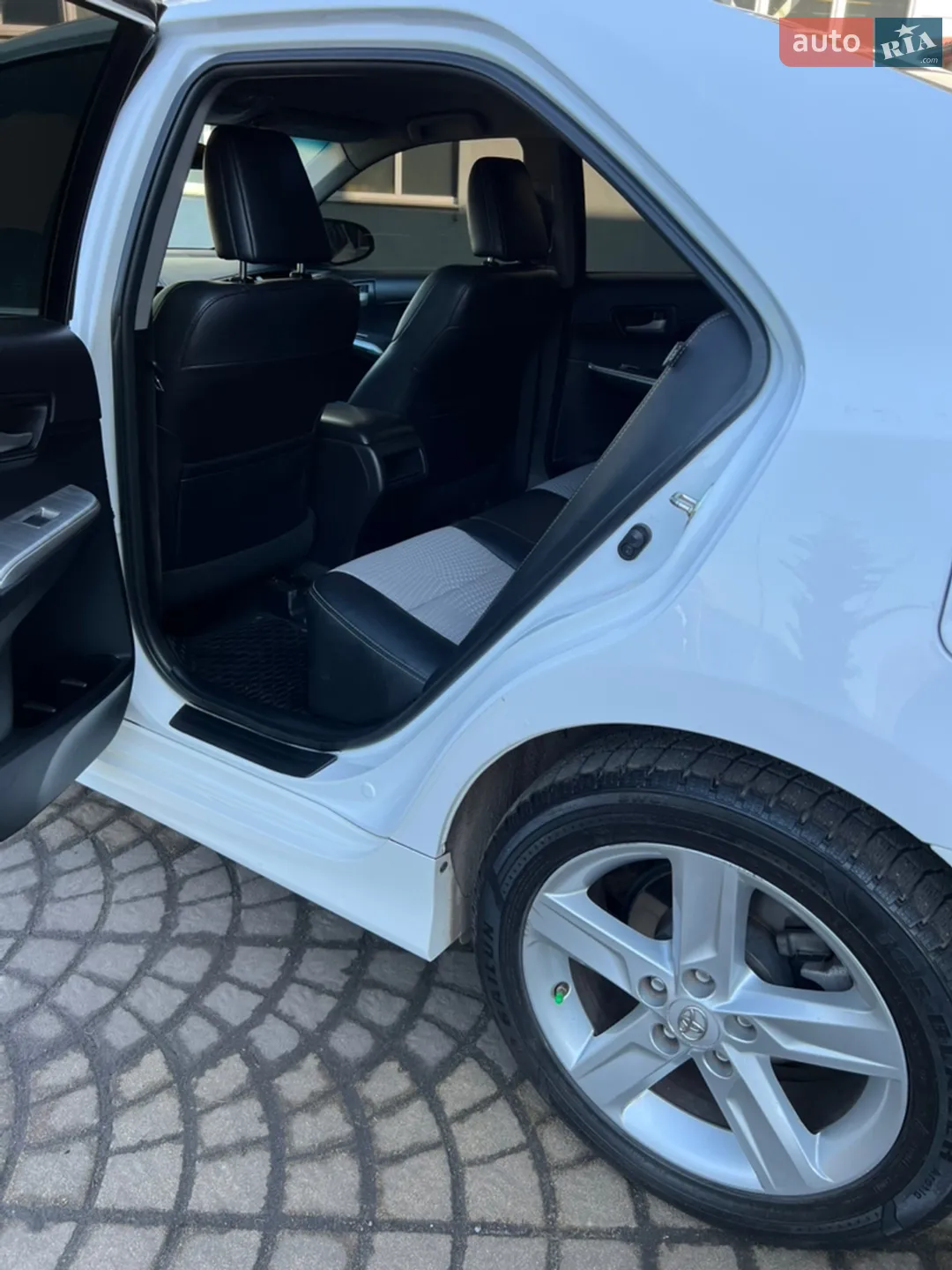 2014 Toyota Camry - мініатюра 15