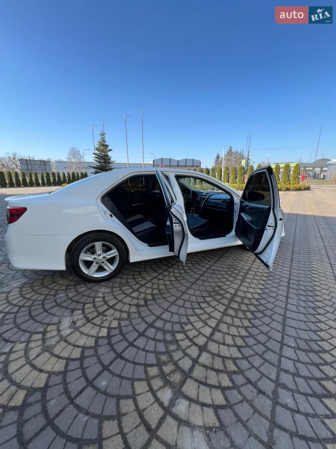 2014 Toyota Camry - мініатюра 22