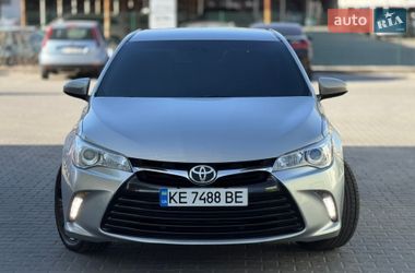 Седан Toyota Camry 2014 в Днепре