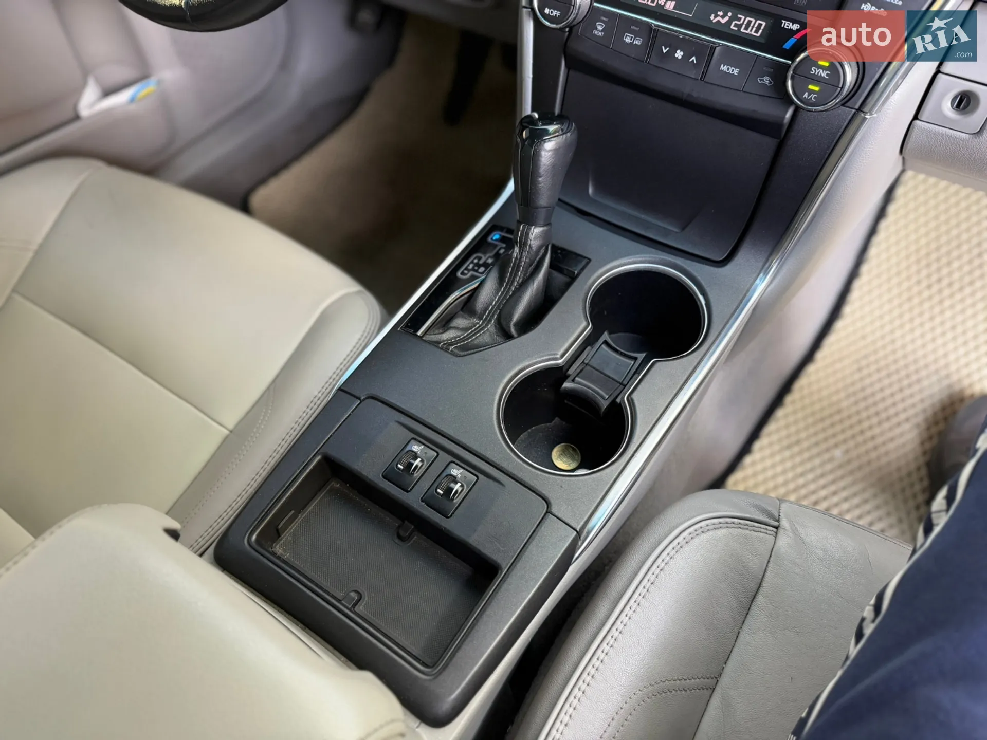 2014 Toyota Camry - мініатюра 9