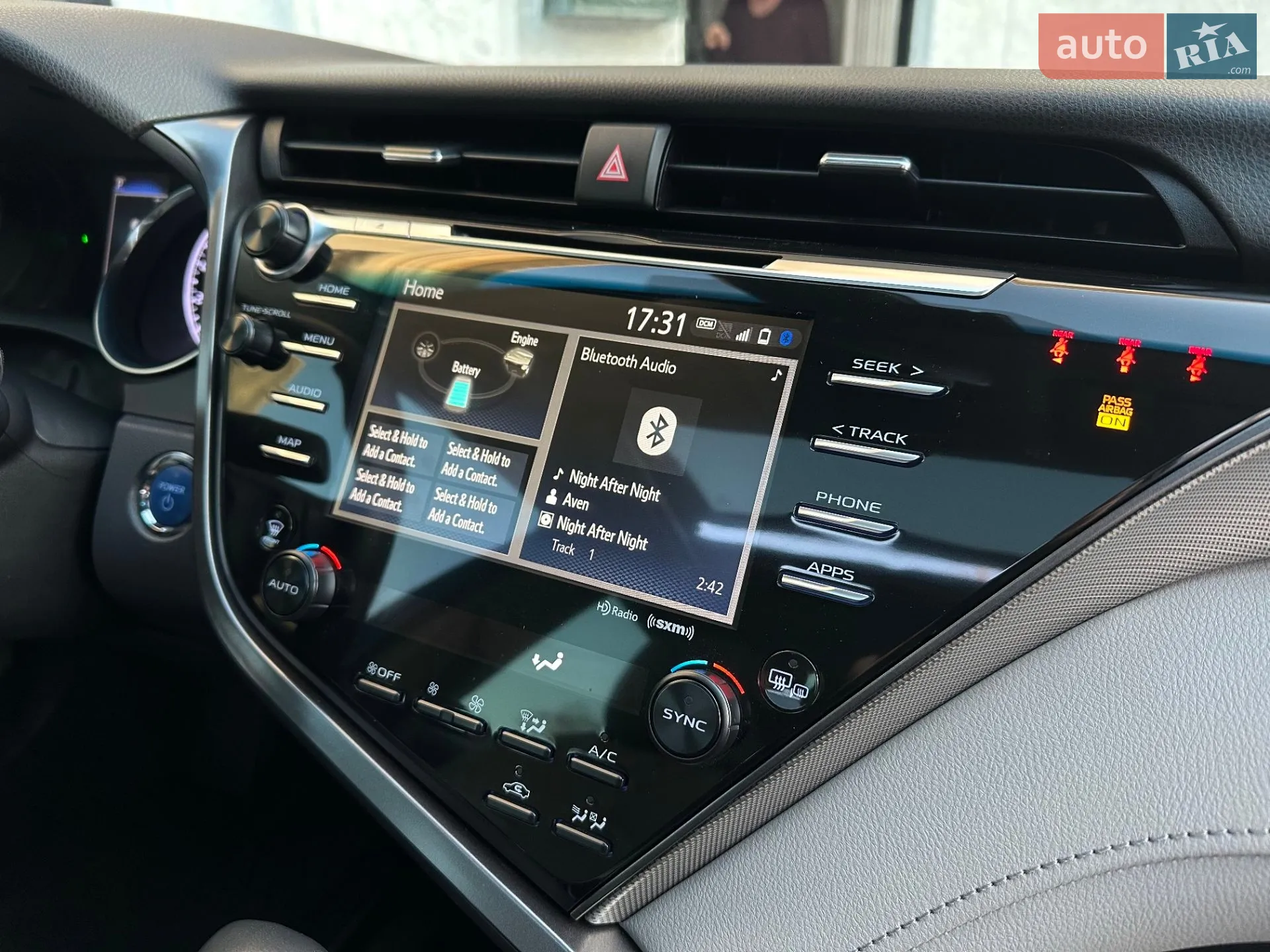 2019 Toyota Camry - мініатюра 18