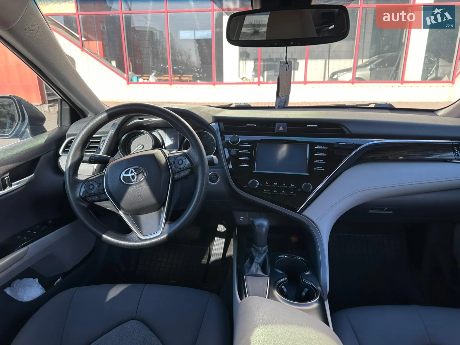 2018 Toyota Camry - мініатюра 22