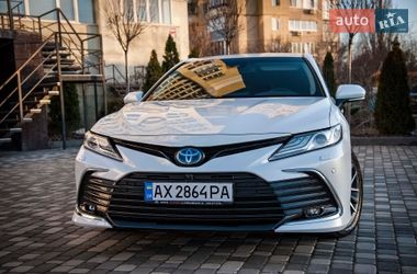 Седан Toyota Camry 2021 в Харькове
