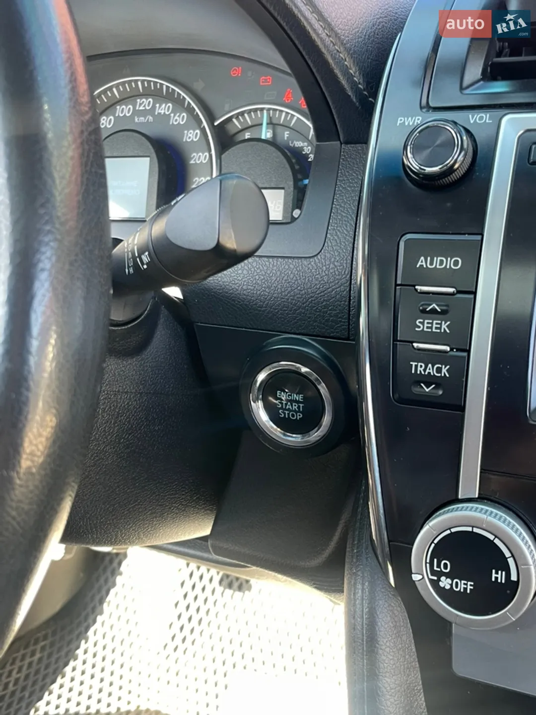 2012 Toyota Camry - мініатюра 19