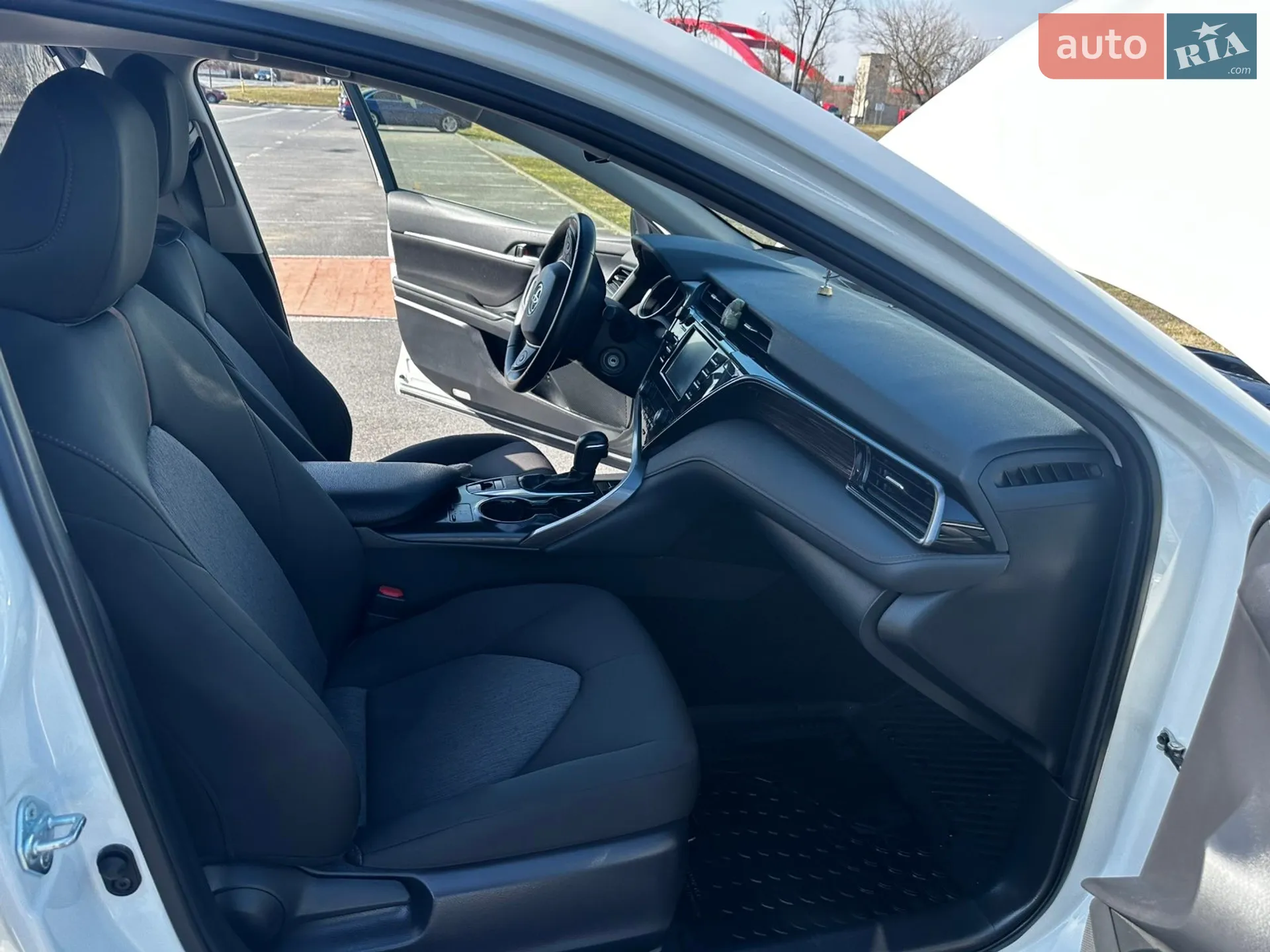 2020 Toyota Camry - мініатюра 14