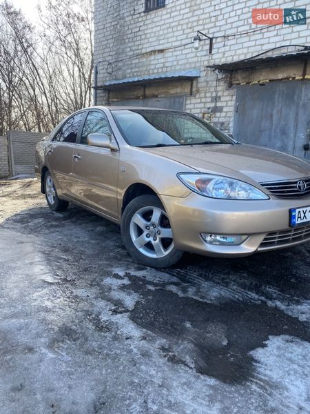 Toyota Camry 2004