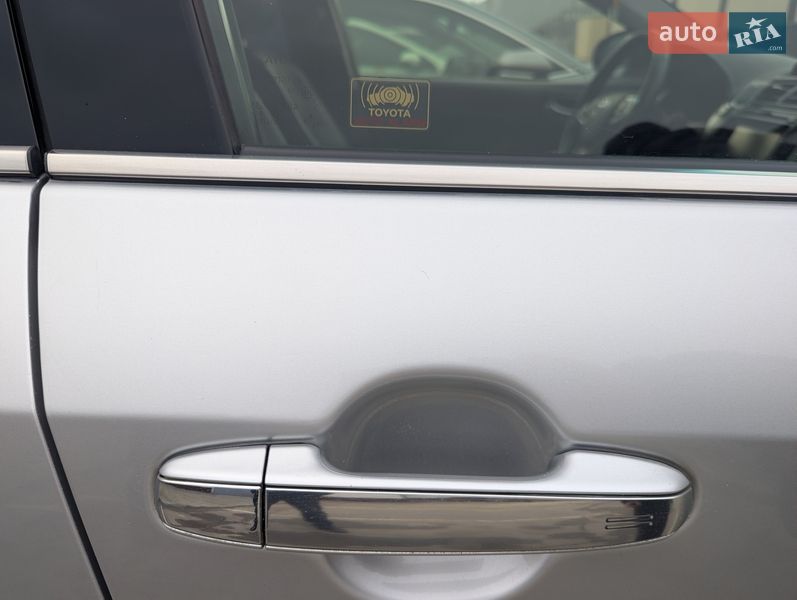 Седан Toyota Camry 2016 в Сумах