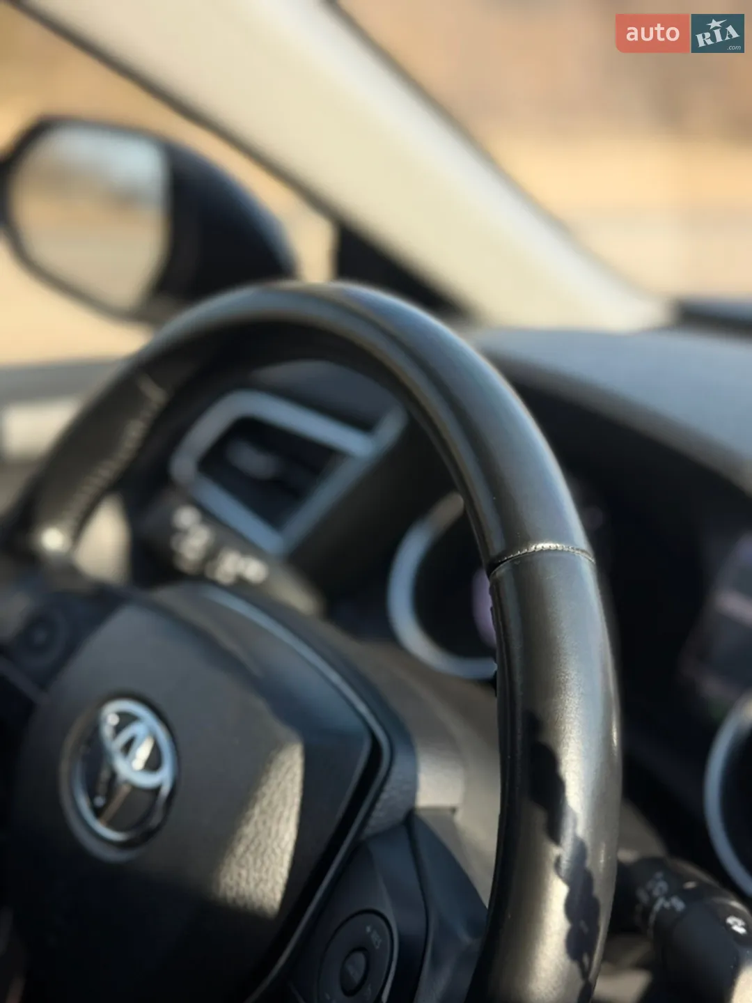2018 Toyota Camry - мініатюра 16