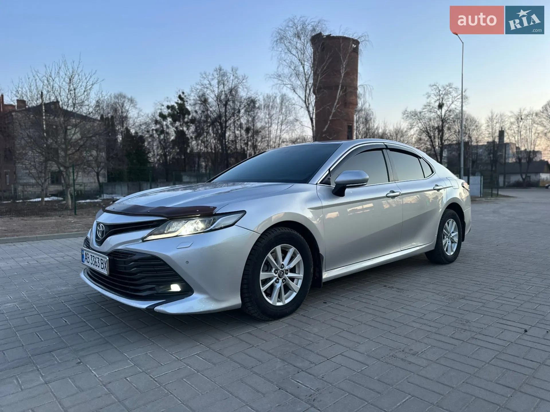 2018 Toyota Camry - мініатюра 3