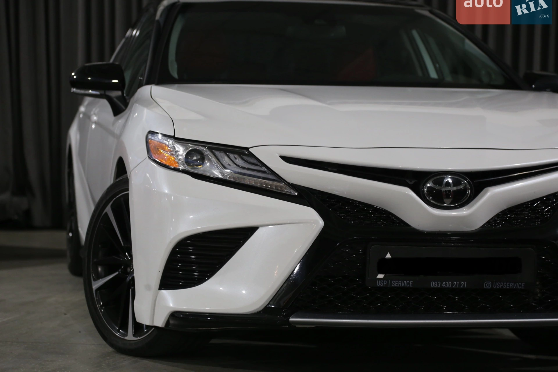2019 Toyota Camry - мініатюра 2