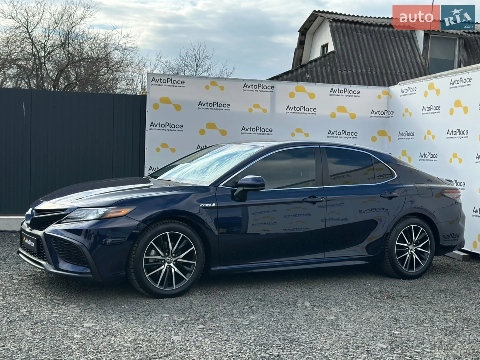 2021 Toyota Camry - мініатюра 3