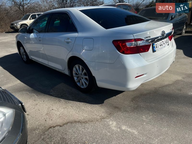 Седан Toyota Camry 2011 в Вишгороді