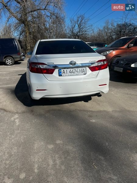 Седан Toyota Camry 2011 в Вишгороді