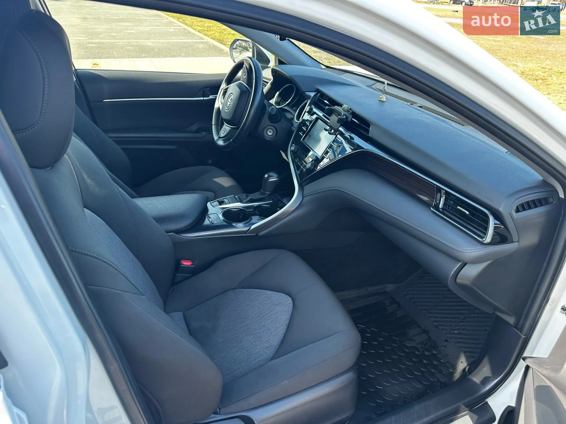 2020 Toyota Camry - мініатюра 20