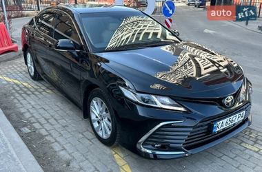 Седан Toyota Camry 2022 в Києві