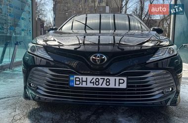 Седан Toyota Camry 2017 в Одессе