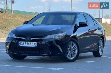 Седан Toyota Camry 2015 в Києві
