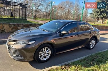 Седан Toyota Camry 2018 в Могилев-Подольске