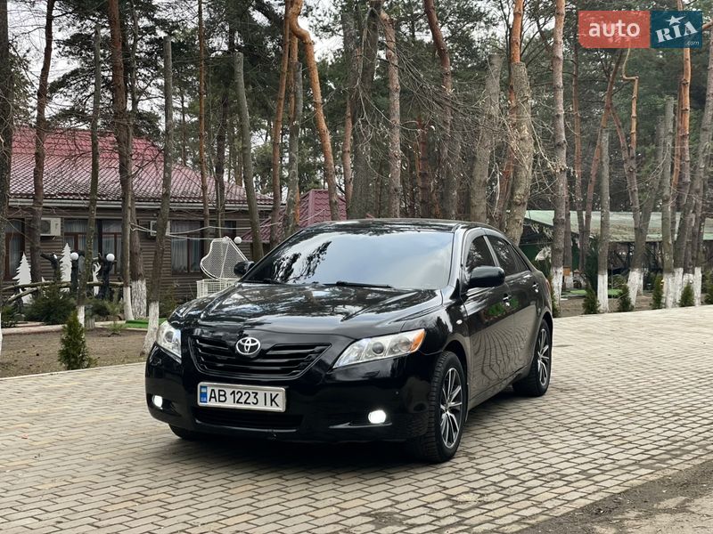 Седан Toyota Camry 2007 в Бершаді