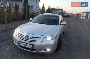 Седан Toyota Camry 2008 в Киеве