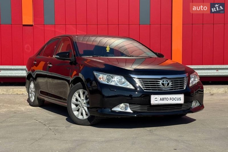 Toyota Camry 2011