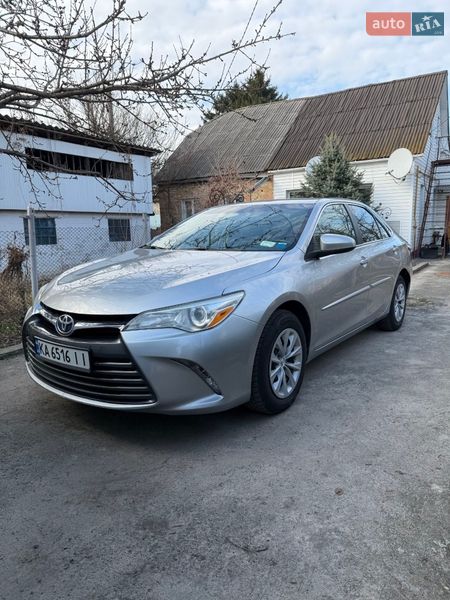 Toyota Camry 2016