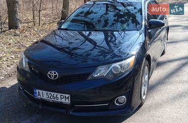 Седан Toyota Camry 2013 в Яготине