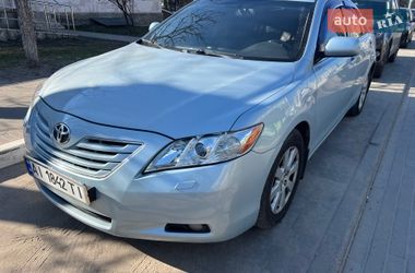 Седан Toyota Camry 2006 в Києві
