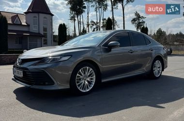 Седан Toyota Camry 2021 в Барановке