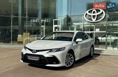 Седан Toyota Camry 2021 в Києві