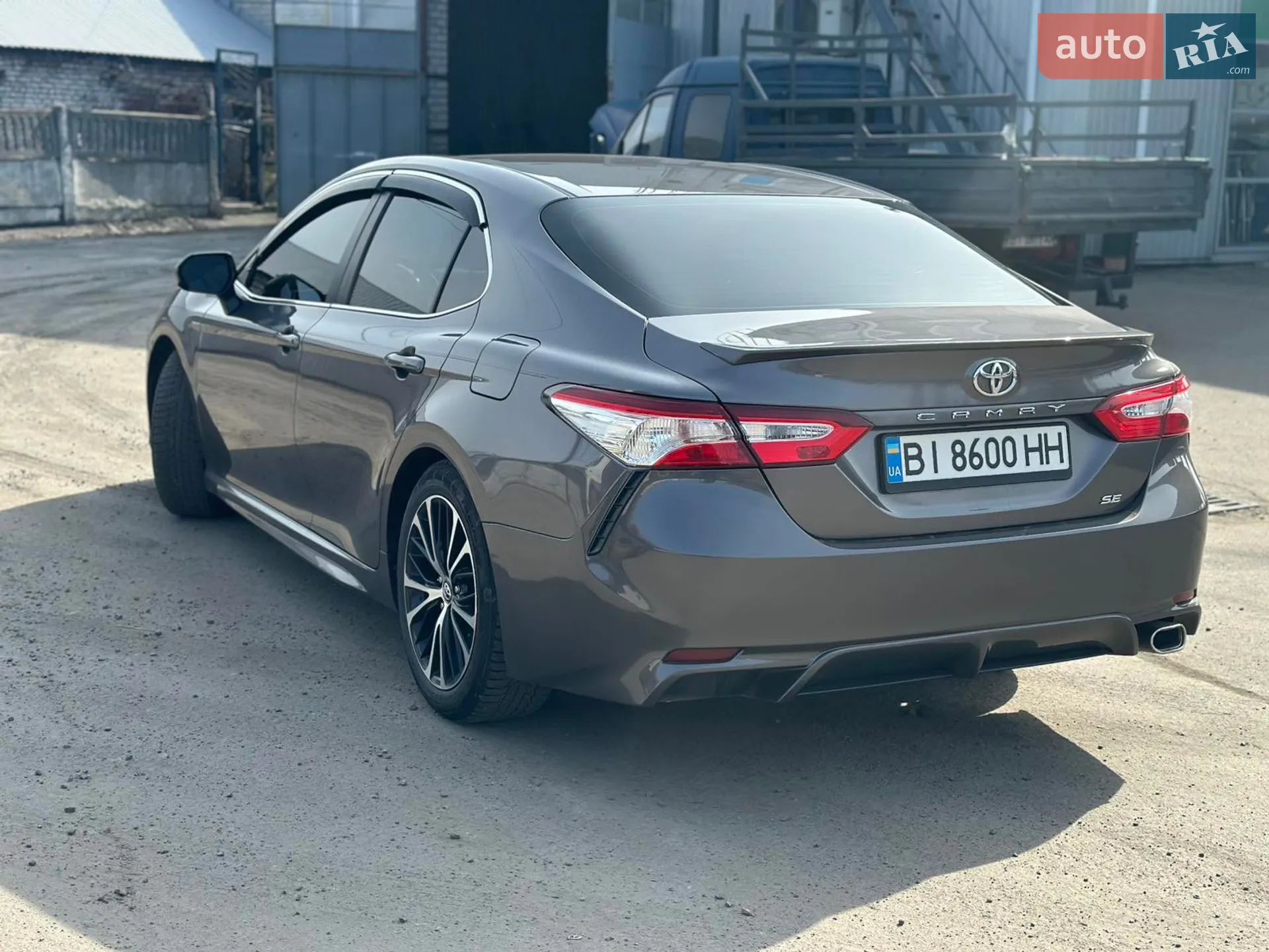 2018 Toyota Camry - мініатюра 2