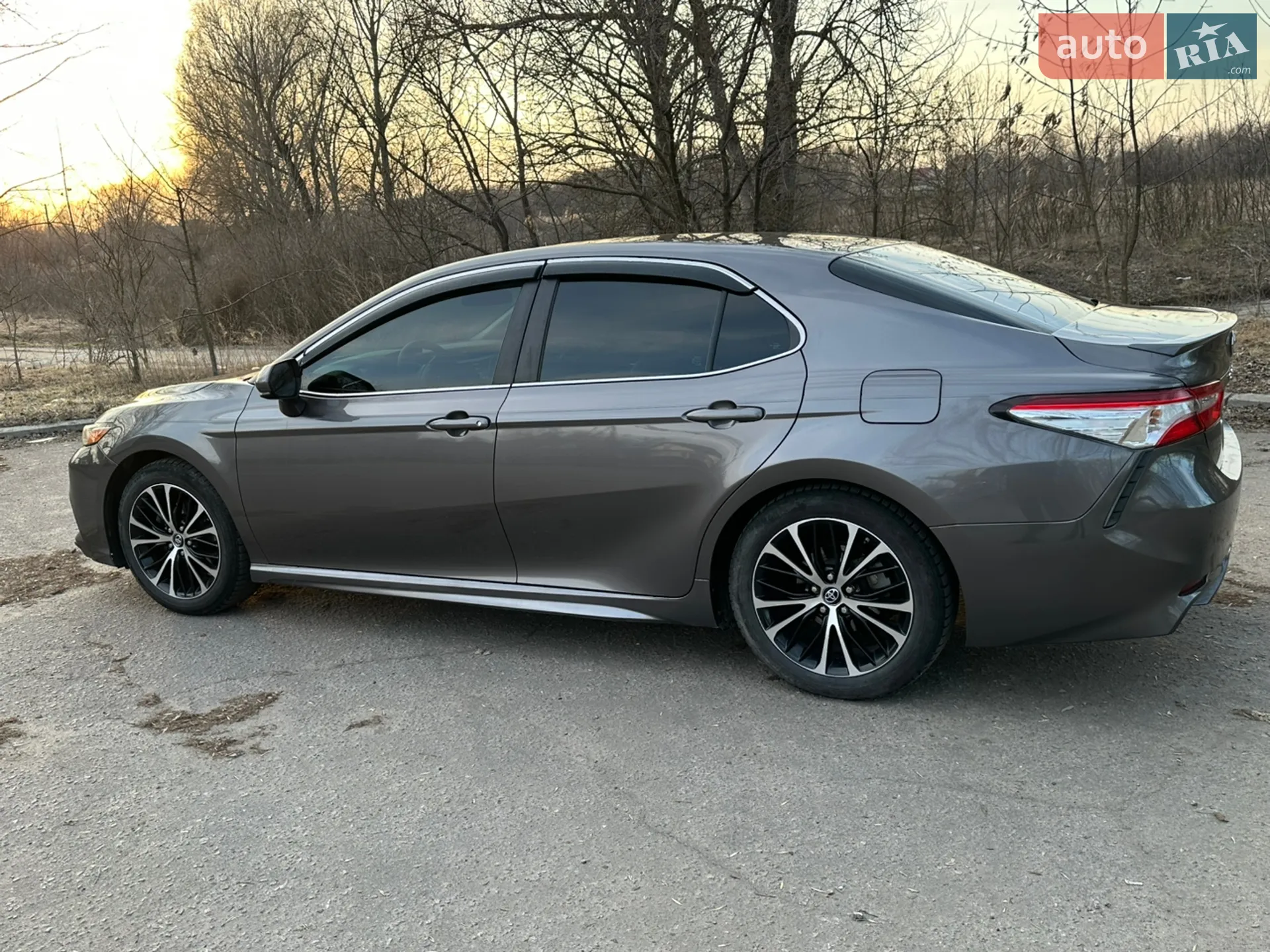 2018 Toyota Camry - мініатюра 8