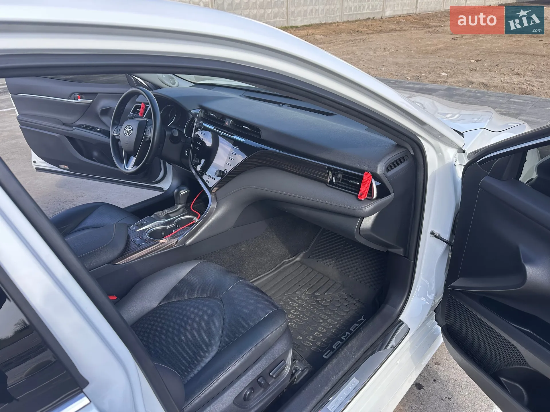 2020 Toyota Camry - мініатюра 11