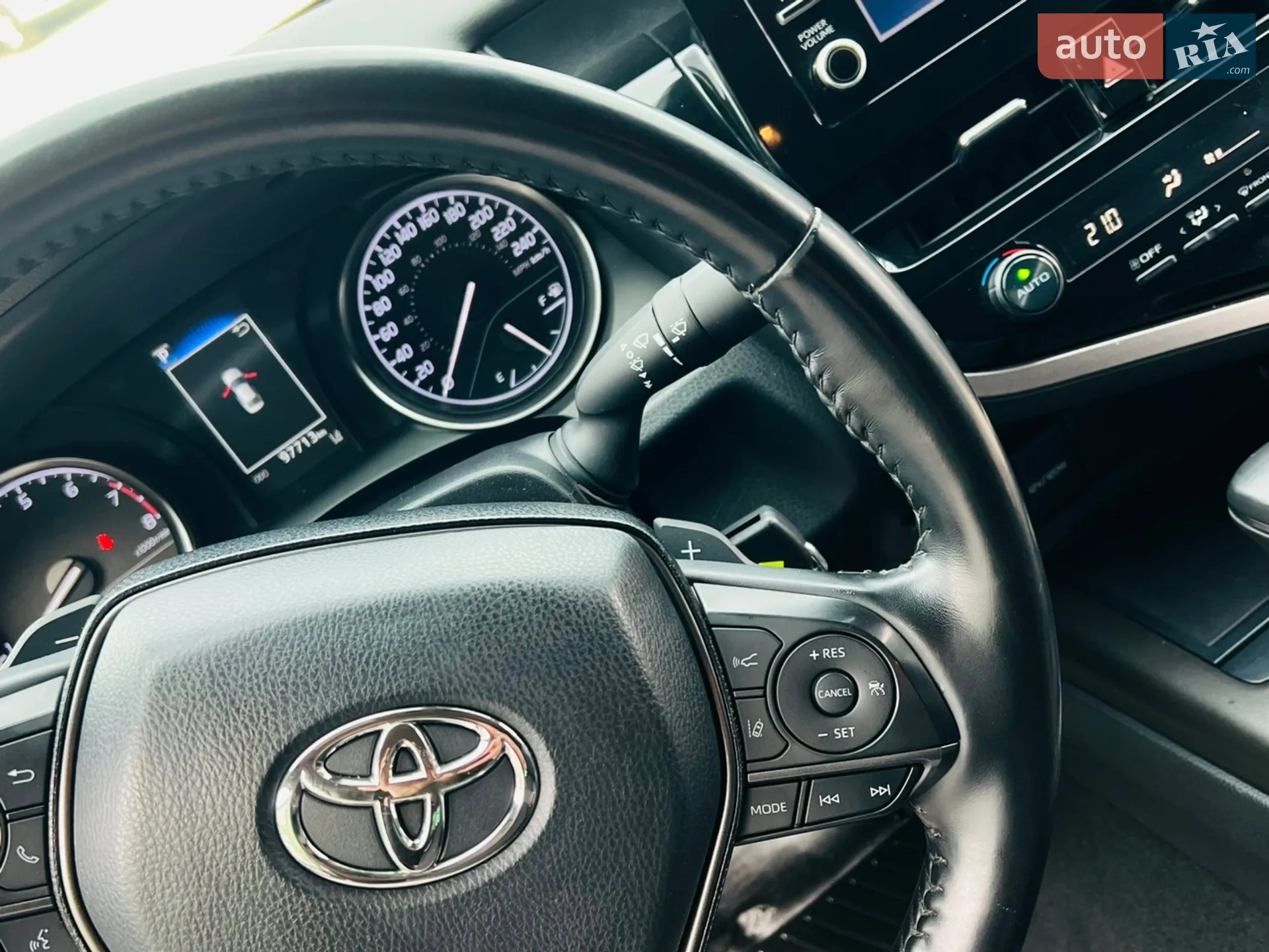 2021 Toyota Camry - мініатюра 24
