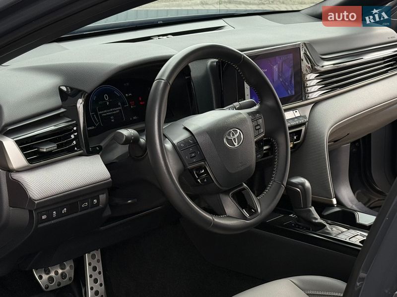 Седан Toyota Camry 2024 в Виннице
