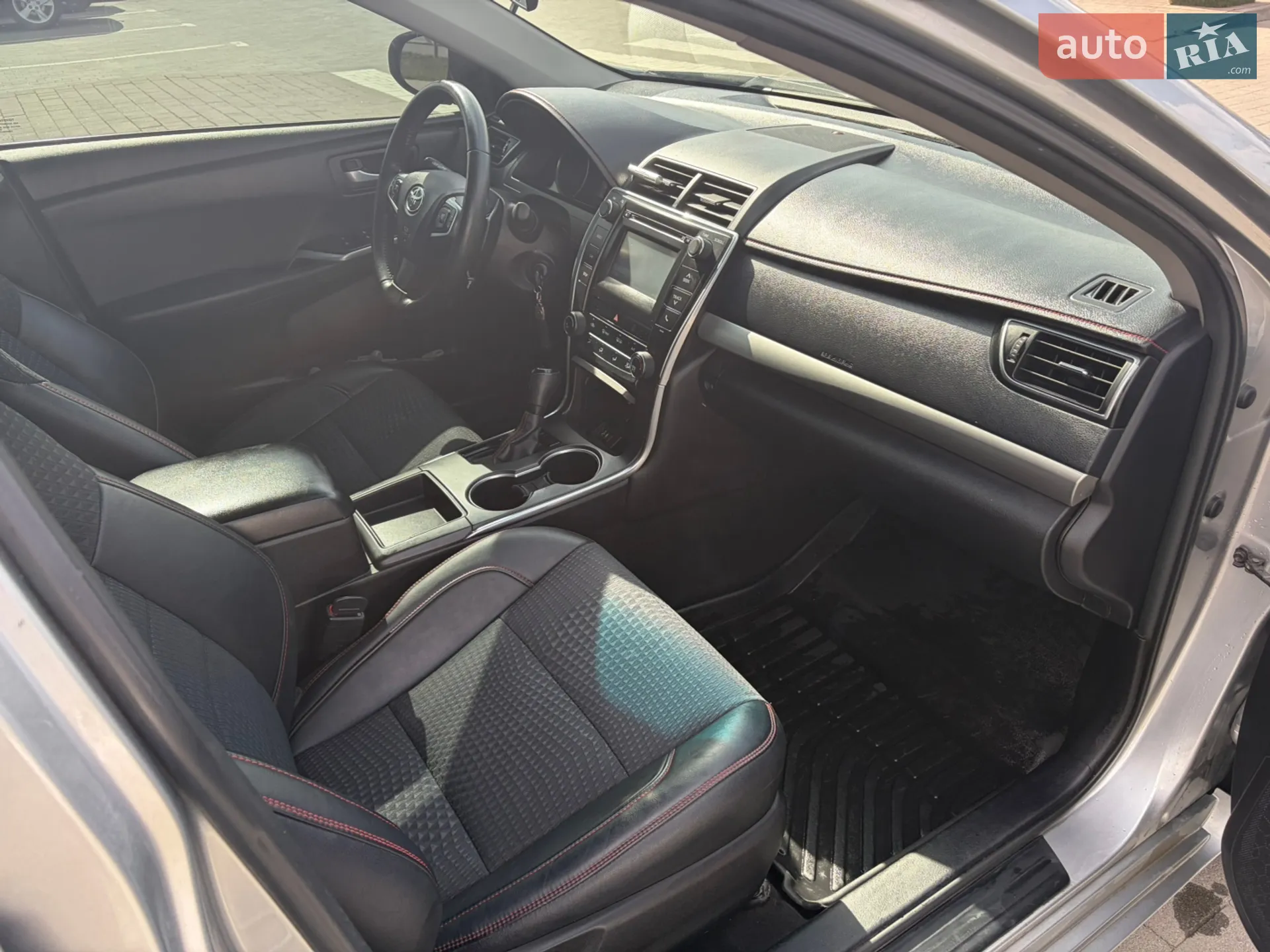 2014 Toyota Camry - мініатюра 11