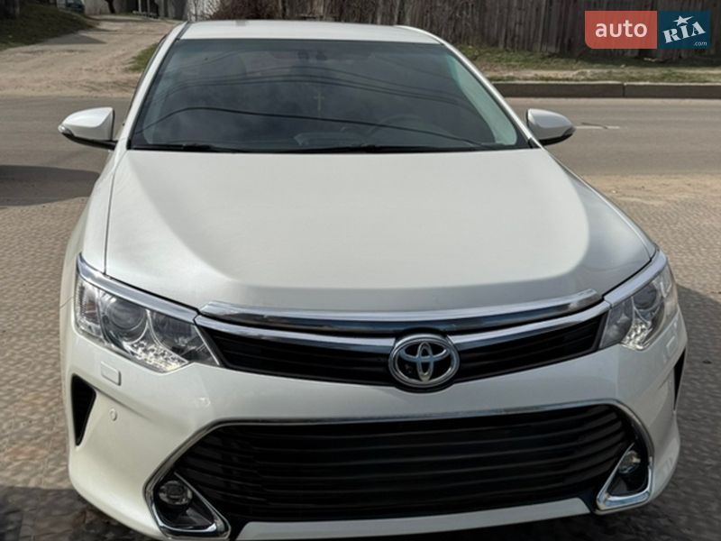 Toyota Camry 2016