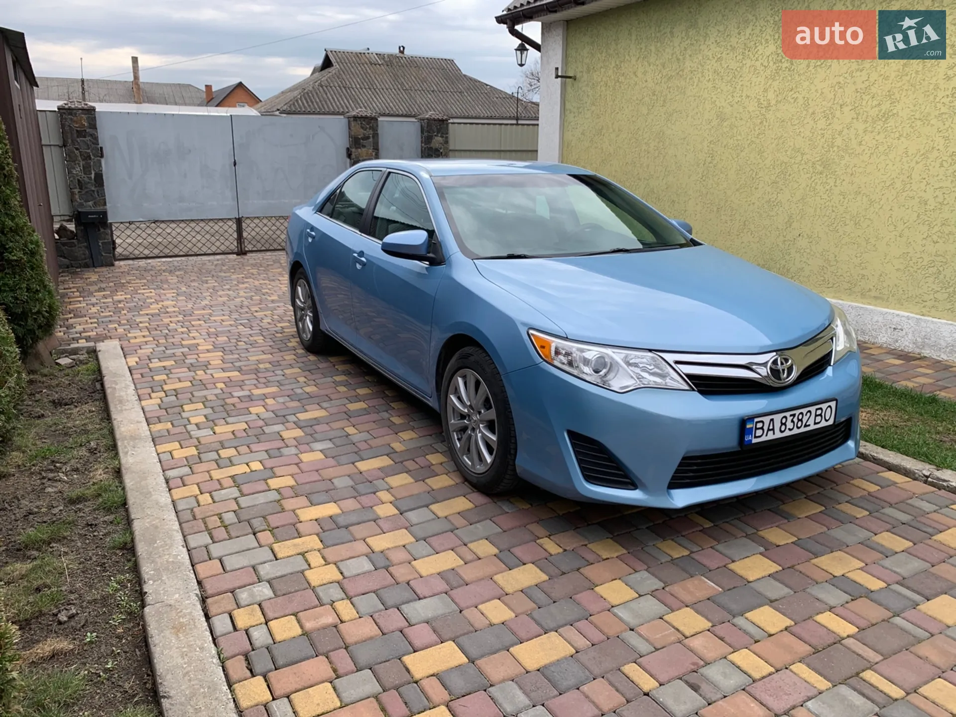 2013 Toyota Camry - мініатюра 3