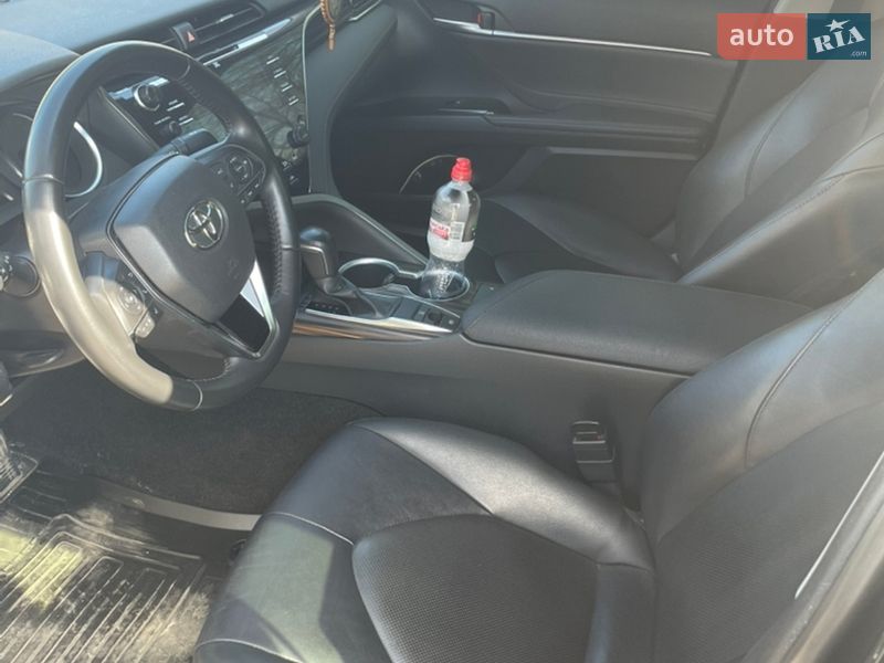 Седан Toyota Camry 2018 в Киеве фото 6 Седан Toyota Camry 2018 в Киеве
