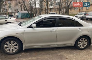 Седан Toyota Camry 2006 в Киеве