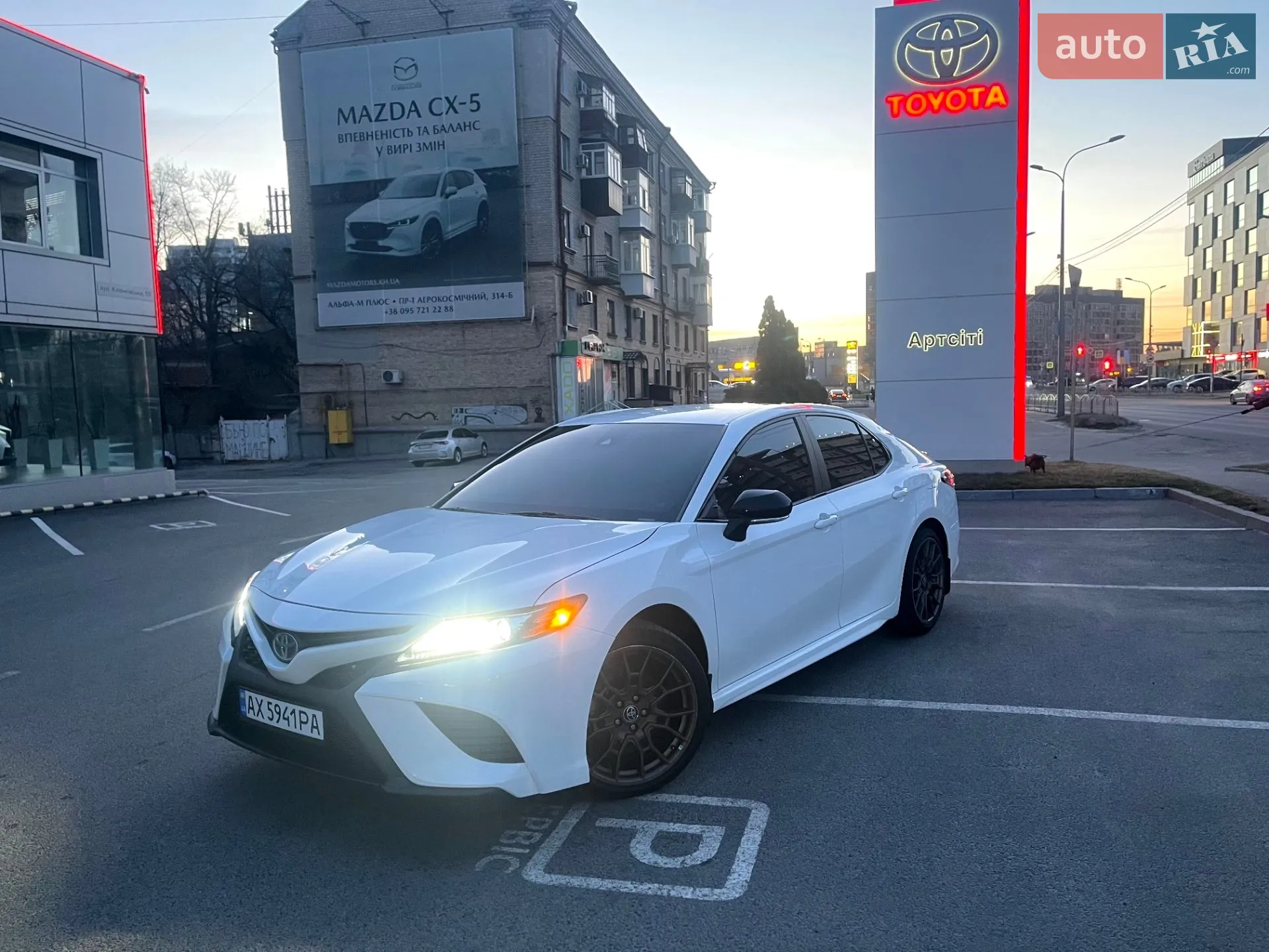 2022 Toyota Camry - мініатюра 20