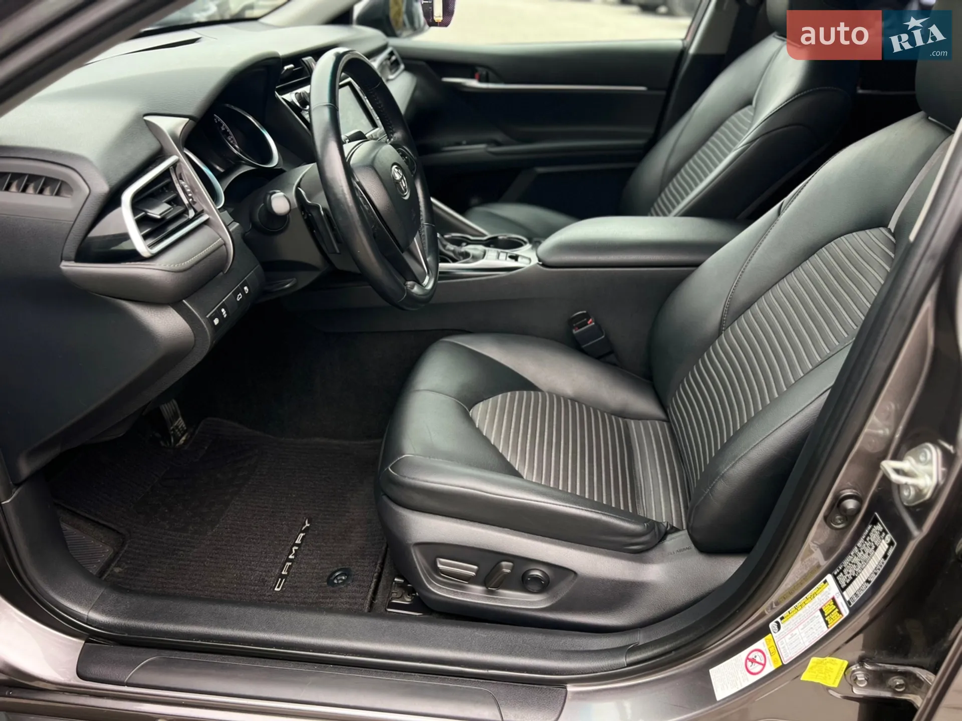 2017 Toyota Camry - мініатюра 6