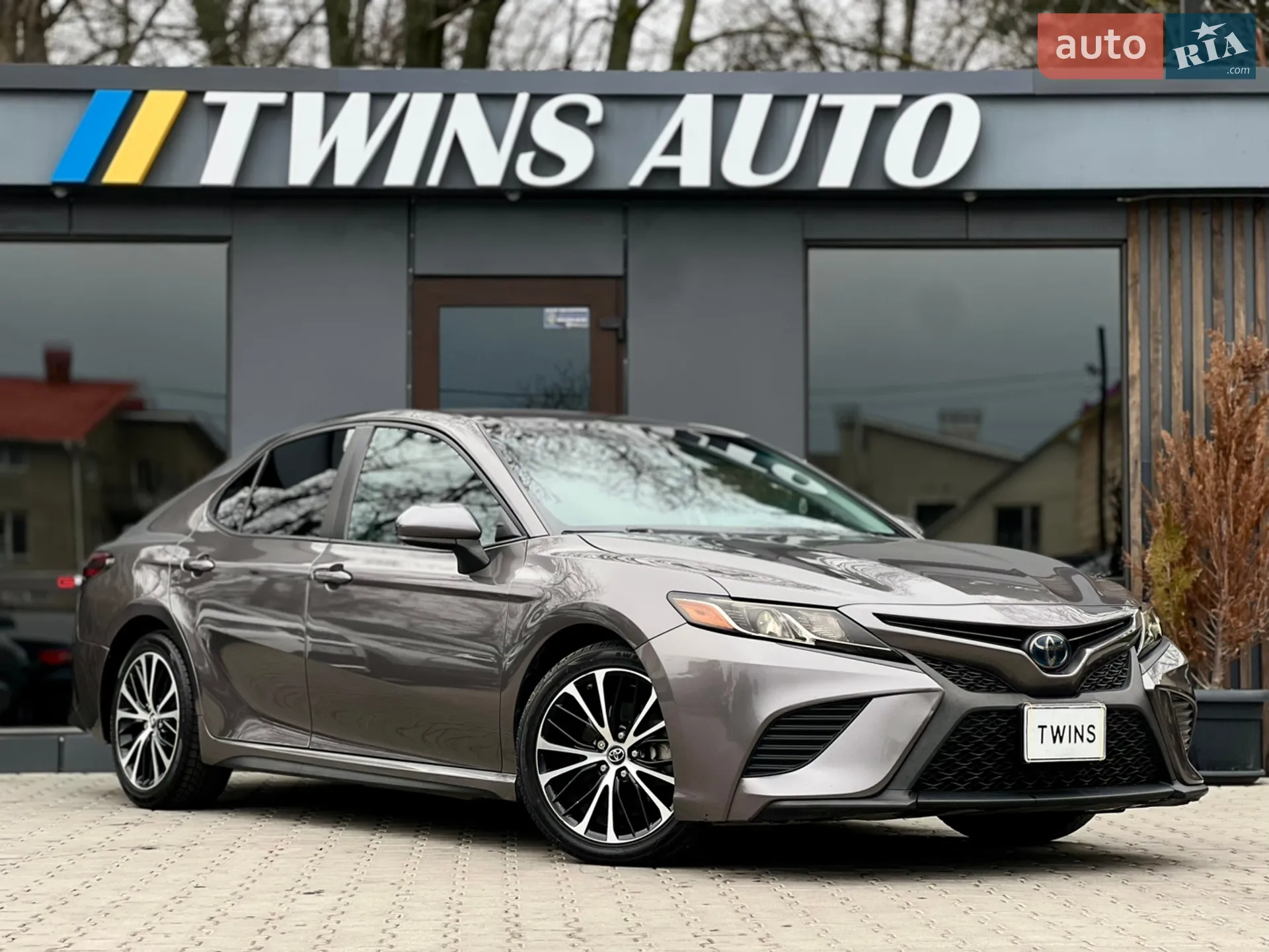 2017 Toyota Camry - мініатюра 16