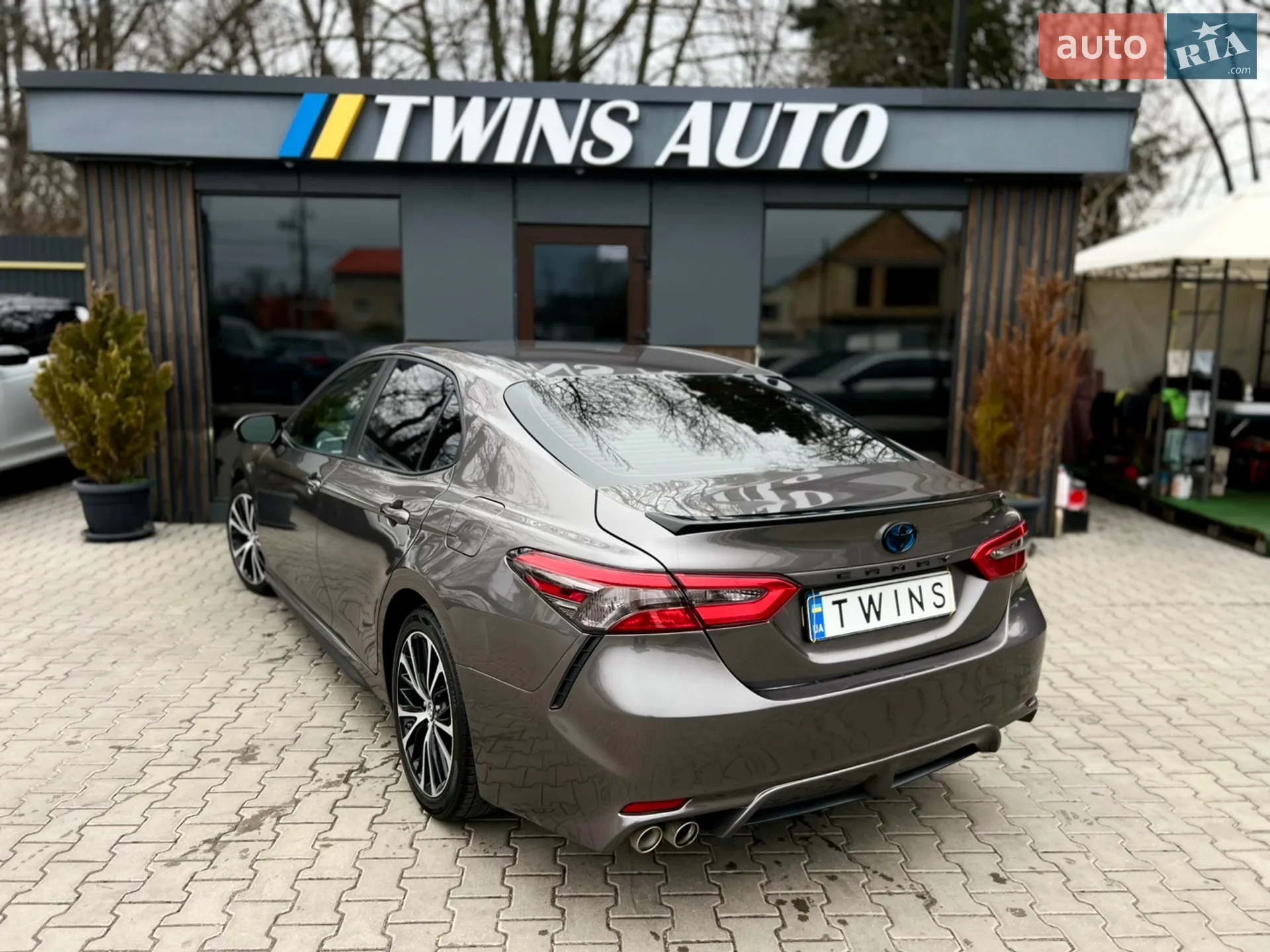 2017 Toyota Camry - мініатюра 21