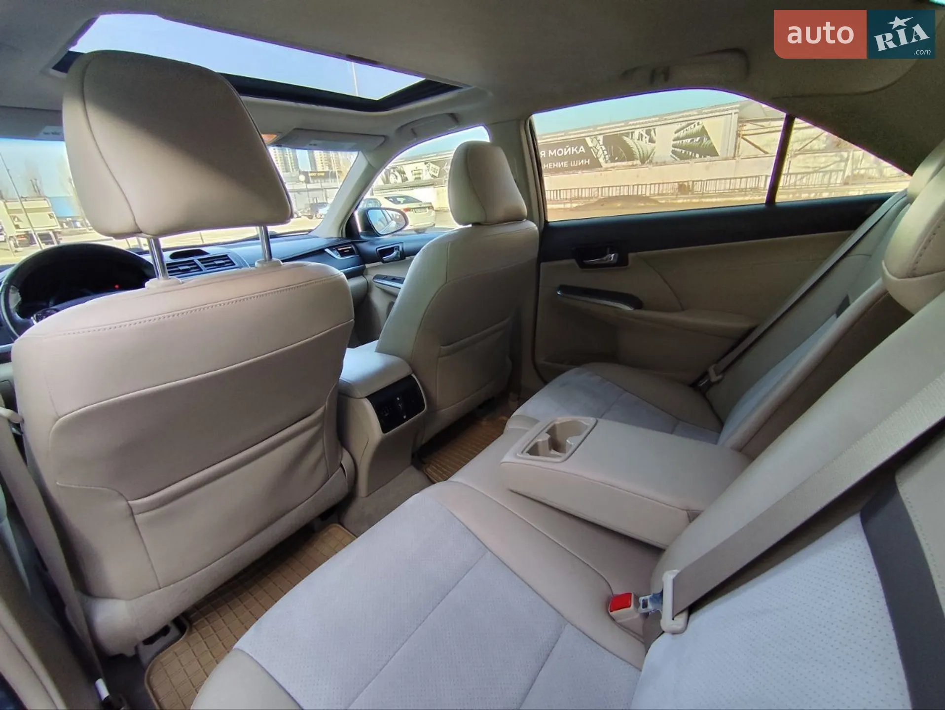 2013 Toyota Camry - мініатюра 18