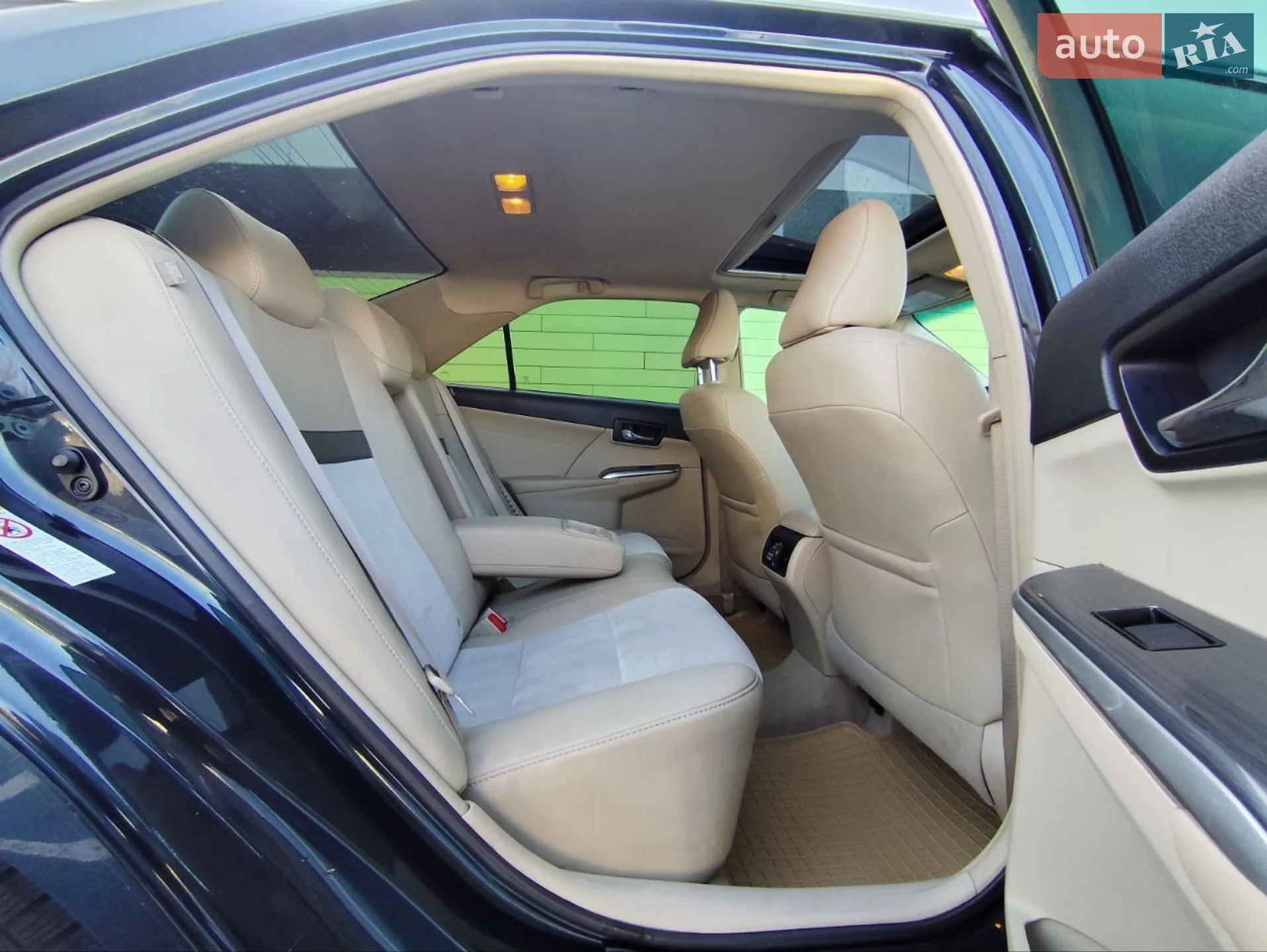 2013 Toyota Camry - мініатюра 21