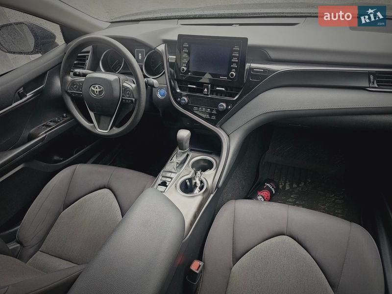 Седан Toyota Camry 2021 в Львове