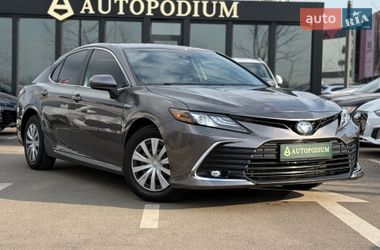 Седан Toyota Camry 2021 в Києві