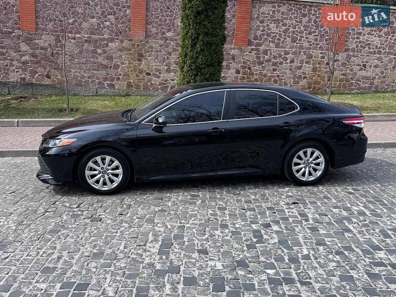 Toyota Camry 2018