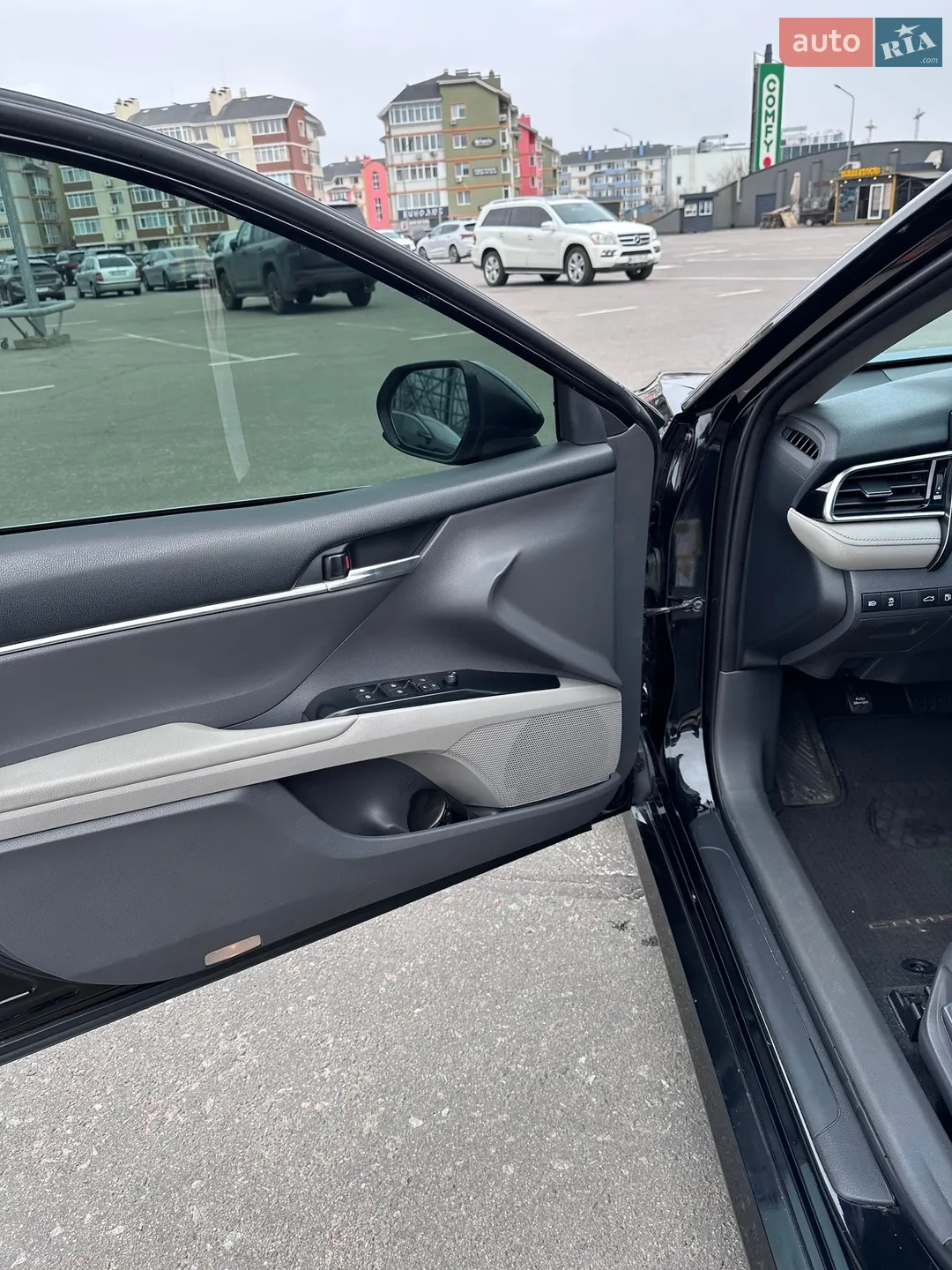 2018 Toyota Camry - мініатюра 22